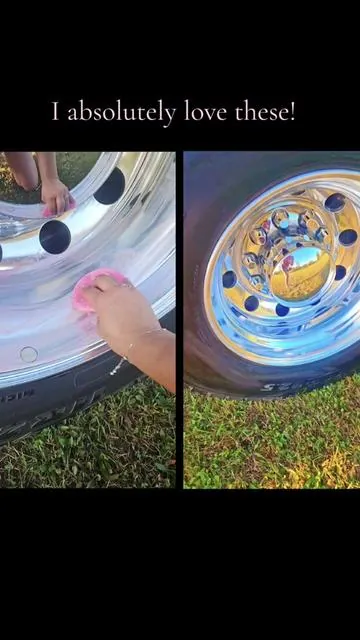 These polish pads are so convient! They are easy to store, easy to use, abrasive for specs of asphalt, and give that 1000 mile shine! ✨️ You can use them for more than just your rims also!.👌  #clean #renegade #polish #truktok #show 