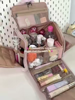 Realized my bag is bigger than my needs💓🌟#bagsmart #toiletrybag #collegebag #makeupbag #bag 