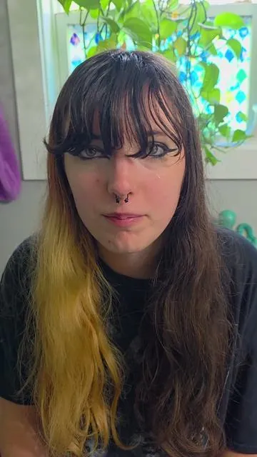 Lex has always had the thickest hair....and also the finest, so it tends to get greasy pretty quickly and they LOVE having bangs!! So this dry shampoo paste by @randco just had to be tried out!!! We both loved the results and I expect to always have this on hand for my 19 yr old! #dryshampoo #hair #greasyhair #oilyhair #tiktokshop 