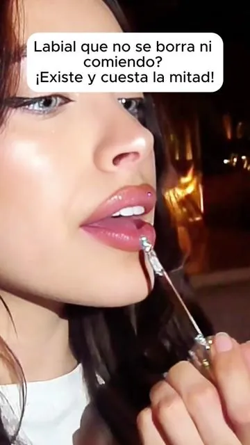 Comas, beses o salgas... ¡ni se borra! #tiktok #BYMOLIA Hipstick #colorchanging