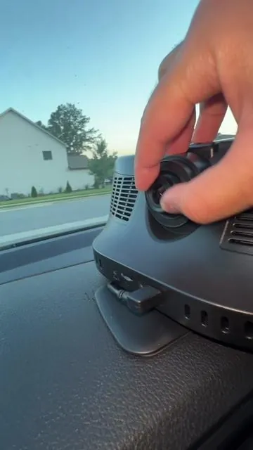 I’m so glad they made CarPlay with Dashcam in one🙏 #carplay #dashcam #carplayscreen #oldcar #tiktokshopcreatorpicks 