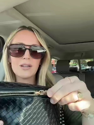 This bag!😍The most gorgeous, elevated crossbody bag made of buttery soft woven vegan leather with gorgeous gold hardware. Holds so much and looks good with every outfit! #crossbodybag #beltbag #veganleatherbag #fallfashion #affordablebags 
