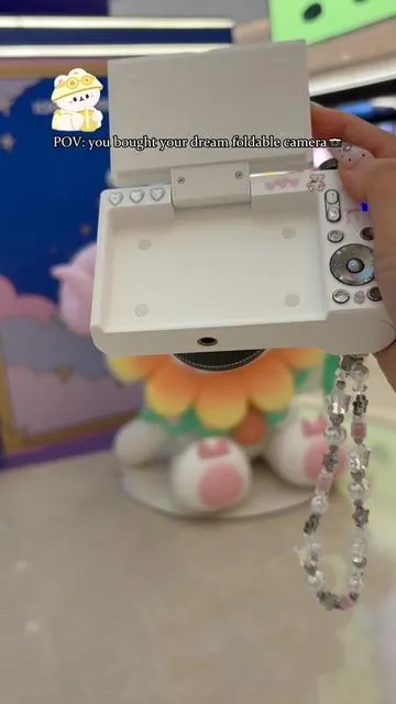 I mean it’s so pretty 😍 #digitalcamera #fypシ゚viral #cameratips #dealsforyoudays #aesthetic #foryoupage #backtoschool #TikTokShop #4kcamera #y2k #tiktokcamera #camera 
