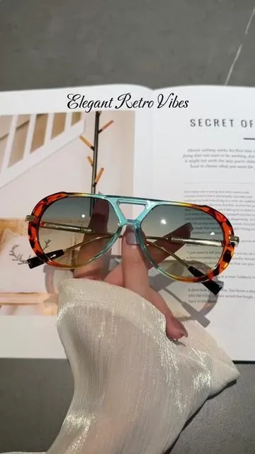 Retro vibes. Elegant looks. UV protection your new go-to shades for every day. 🤗🕶 #foryoupage #fyp #sunglasses #sunglassestrend #fashion #style #eyewear #RetroVibes #ElegantStyle #DailyChic