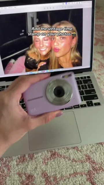 Here's how to get that cute vintage date stamp on your photos #camera #digitalcamera #retrocamera #camerasettings #vloggingcamera 