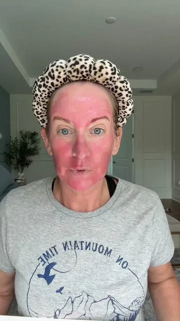 NEW Medicube Bundle Instructions! This bundle is amazing for fine lines, wrinkles, sun damage, and just overall making your skin look more youthful and bright #medicubeinstructions #koreanskincare #skincaresteps #skincareroutine #antiagingskincare 