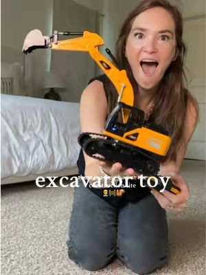 Big fun in a small package 🚜✨ This remote control excavator with lights + 2.4Ghz remote is perfect for little builders! Durable, realistic, and hours of construction play for kids #constructiontoys #toysforkids #giftideasforkids #excavator #excavatortoy 