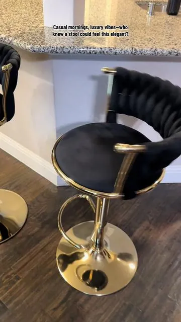 Elevate your space with this luxurious velvet bar stool. Its soft-touch velvet seat offers unparalleled comfort, while the adjustable height feature ensures the perfect fit for any counter or bar!  Multiple colors to choose from; link is in the video.  @Kerilyn  #barstool #velvetbarstool #blackvelvetbarstools #barstools #kitchenbarstools 