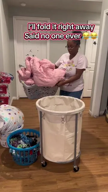 This giant laundry basket is BACK in stock & ON SALE! 🧺🔥 #laundryhack #homeorganization #cleanhouse #momlife #tiktokfinds 