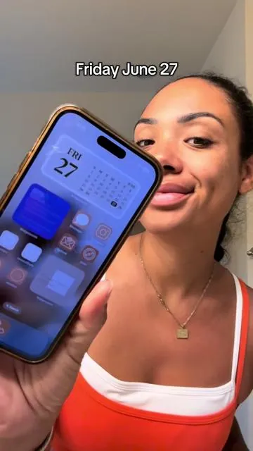 My personal experience drinking Iris for 3 months. 💖Transparency: I’m also exercising alongside this and eating a healthier diet. My weight also has a 3lb difference in these videos. The decrease in inflammation & better quality sleep are the biggest changes for me. My cycles also regular it has been consistently since Iris for the first time in my life🙌🏾. #pcos #cortisol #hormones 