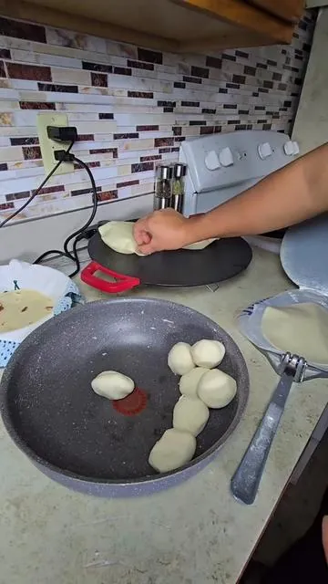 comal eléctrico para hacer tortillas#comal #electrico #griddlecooking 