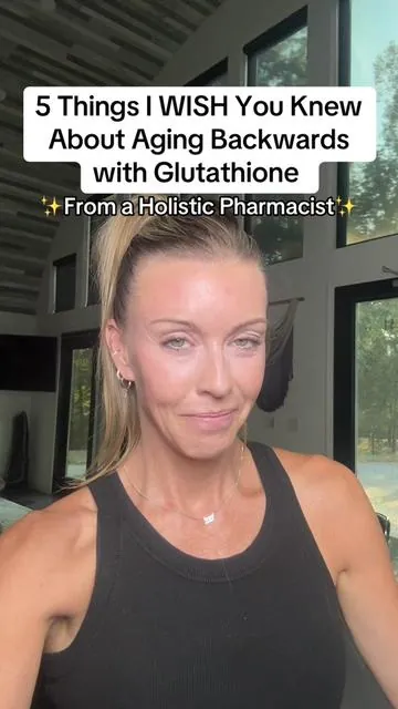 So many reasons to take glutathione, but the glowing skin, metabolism support, & energy boost is 👌🏻🤌🏻#terrahealth #glutathione #antiaging #perimenopause #brainfog 