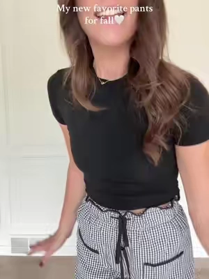 These pants are the perfect transition pants going into fall & going to be so cute for fall!  #falloutfits #womensclothing #closetstaples #womensfashion #gingham 