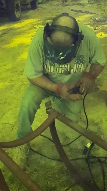 🔥 The SEESE 155Amp MINI Portable Welding Machine is your go-to stick welder for small welding jobs! This smart MMA ARC welder supports AC110/220V with automatic voltage conversion, making it super versatile. It features an easy-to-read LED display, digital controls, and comes with welding gloves, glasses, and rods — everything you need to get started! Lightweight and compact, it's perfect for home repairs, DIY, or on-the-go projects. Whether you're a beginner or pro, this welder delivers strong, stable performance. 💥 #weldinglife #WeldingMachine #StickWelder #PortableWelder #DIYWelding #MiniWelder #WeldingTools #HomeImprovement #SEESE #WelderTikTok #tiktokshopcreatorpicks