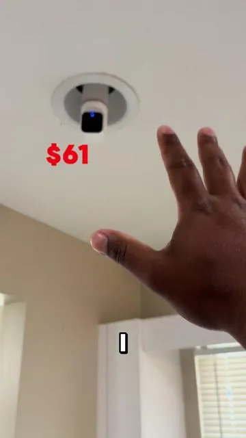 The difference between two popular light bulb security cameras. Luna AI light bulb camera #securitycamera #lightbulbcamera #homesecurity 