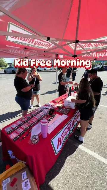 I got so so lucky in the husband department bc he literally does it all 🥹🤍  #stayathomemom #momtok #momvlog #fypage #fypシ゚viral #fypシ #foryourpage #kidfree #kidfreemorning #youngmom #youngmomsoftiktok #youngparents #youngdad #dailyvlog #tucson #tucsonarizona #midnightcarculture #sahmlife #carmeet #carsandcoffee 