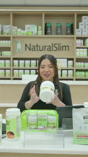 ¿Buscas una opción práctica para comenzar el día con más energía y saciedad? Metabolic Protein® es una batida de proteína de suero (whey) baja en carbohidratos, reforzada con vitaminas, minerales, enzimas digestivas y L‑Glutamine, diseñada para sustituir o complementar el desayuno y ayudarte a reducir el hambre mientras mejoras tu metabolismo. #metabolismo #healthylifestyle #september