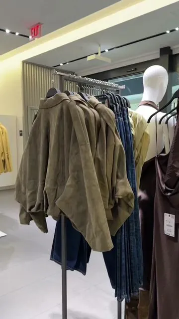 the cutest olive green fall jacket 🫒🍂 wearing a small  #jacket #falljacket #jacketseason #tiktokshopfashion 