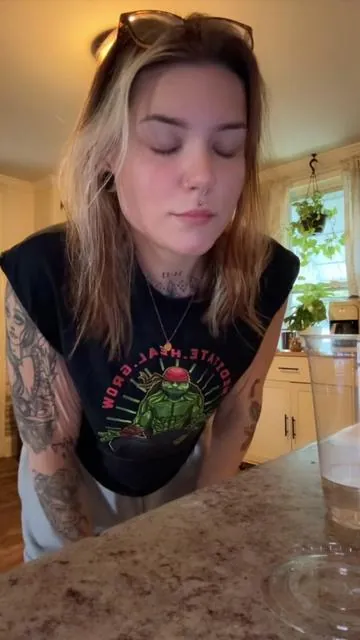 birthday cake cereal milk protein coffee. 🤤 @Caffeine, Candles & Chaos as alwaysssss 🙌🏻 click the orange shopping cart to get it while it’s on sale so you can have a delicious coffee with protein, biotin, collagen, and vitamins with me and focus on your health. 😍 and if coffee isn’t your thing i have their loaded teas, waters, and lemonades (and even their brand new fall bundles 😉) at the top of my showcase for you! stop putting it off and making excuses.  #fyp #grwm #coffee #fitness #viral 