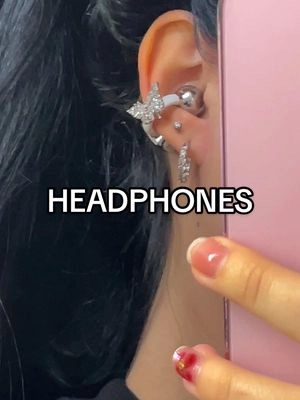 these are so cutie coded #hyundai #hyundaiheadphones #hyundaiheadphone #wirelessheadphones #headphonesthatlooklikejewelry 