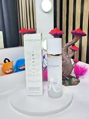 #impeccable24hrblurringmattesettingspray  #blurringmattesettingspray  #anastasiabeverlyhills  #anastasiasettingspray  #tiktokshoprestock @Anastasia Beverly Hills 