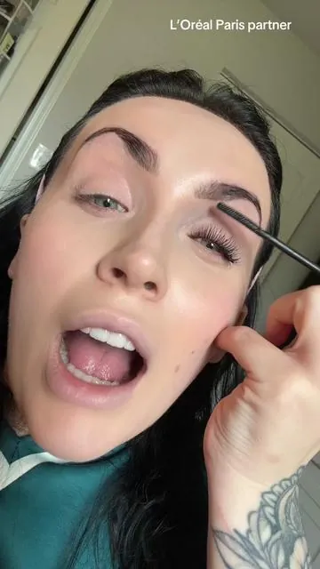@loréal paris usa  Extensionist Mascara is finally here and only on the TTS!!! #lorealparispartner #exhibitionistmascara #tiktokshopcreatorpicks #loreal #mascarareview 