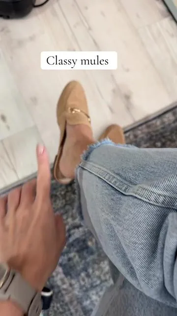 Beige is selling quickly!  #fallshoes #mules #classyshoes 