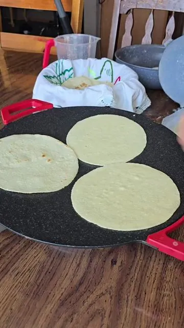 comal eléctrico para hacer tortillas##comal #electrico #tortillas 