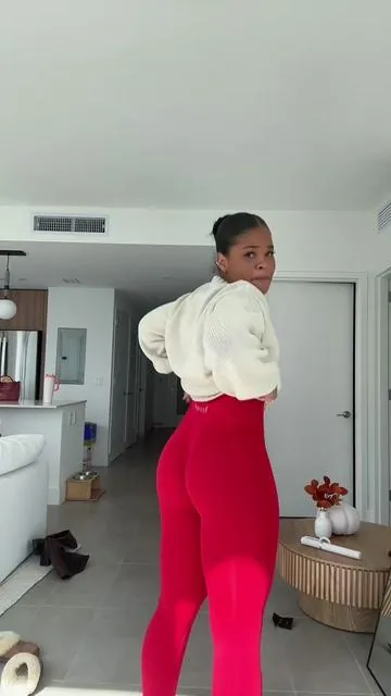 These viral bbl leggings are SO GOOD FOR $15…