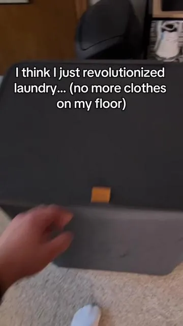 I can’t believe it has free shipping #laundrybasket #laundryhack #laundryhamper #tiktokshoprestock #tiktokshopcreatorpicks 