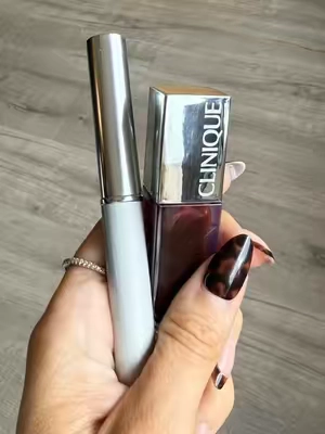 The only lip duo I need!  @Clinique  #lipduo #lipoil #lipstick #lipcolor #affordablemakeup 