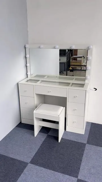 Look at this luxurious dresser with small space! Now the ultra-low price is first come first served!#VanityDesk #vanitys #VanityUpgrade #makeupvanity #CollaredEagle 
