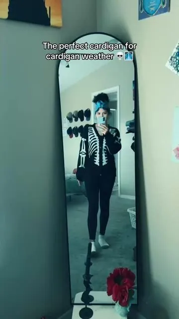 2008 me would be so happy 🥰 #elderemo #millenial #skelletoncardigan #emoclothes #comfygothclothes 