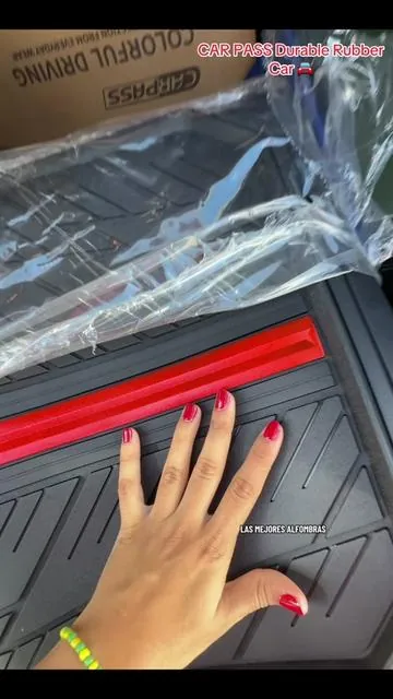 Alfombras para tu auto 🚘 resistente al lodo , nieve ❄️ agua y más impermeables en un excelente precio CAR PASS Durable Rubber Car Fl#carpass #carpassrubbermat #alfombrasparacarro #caraccessories #tiktokshoprestock 