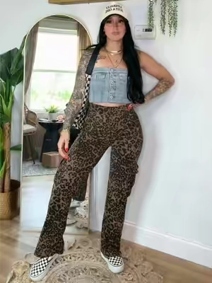 I’m wearing a small. True to size but the inseam is 30” for all sizes, so tall girlies keep that in mind ❤️