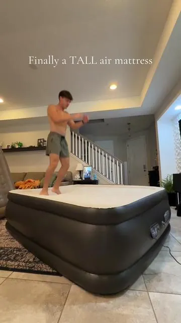 The amount of air in this and its height makes it feel like a real bed 😴 #airmattress 