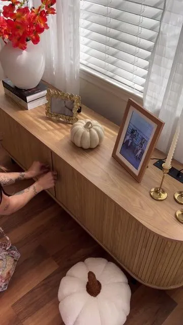 This TV Stand is so nice 🤩✨ #tvstand #flutedtable #onbrillfurniture #homefinds #homedecor 