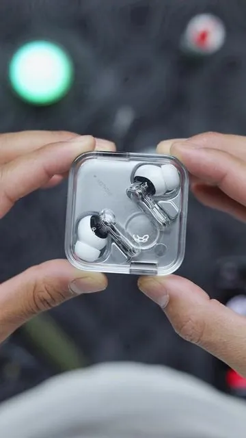 The Nothing Ear 3 is here! #futvollo #nothing #earbuds #headphones #techtok 