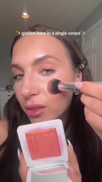 golden hour in a highlighter✨ This sold out multiple times last year for a reason!  🧡 🔥 shade “fire opal” from Haus Labs  ✨ gel powder formula glides and has an airbrush blend  STUNNING shade for that summer glow all year round! @Haus Labs  #hauslabspartner #hauslabs #hauslabsbyladygaga #bioradiantgelpowderhighlighter #highlighter 