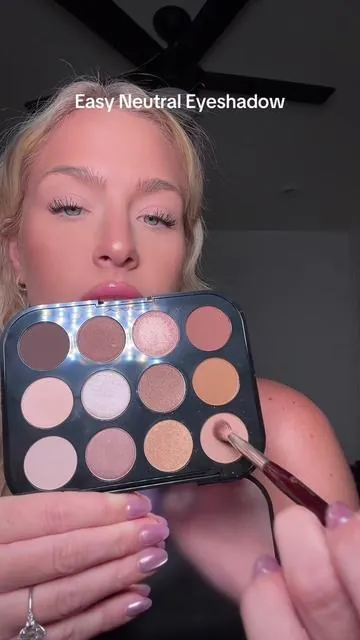 I’m not an eyeshadow expert by any means and usually skip it but palettes like these make it fun and easy!!!! @M.A.C Cosmetics Store #maccosmetics #maceyeshadow #neutraleyeshadow #eyeshadowhacks #easyeyeshadow 