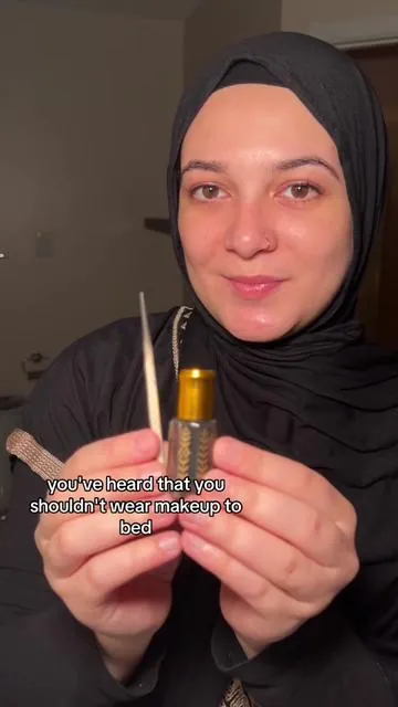 The perfect natural makeup routine before bed ✨ And yes it lasts until the morning! ❤️ #skincare #naturalmakeup #eyeliner #beauty  