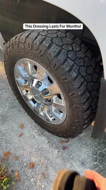 it blows my mind that people still use tire shine on their cars plastic! ##legendarycarcare##plasticrestoration##cardetailingproducts##tireshine##plasticrestoration
