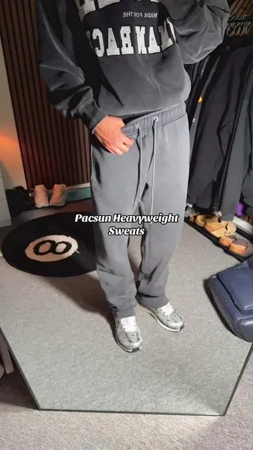 And their not super baggy🤩 #pacsun #pacsunpants #sweatpants #heavyweight #straightpants 