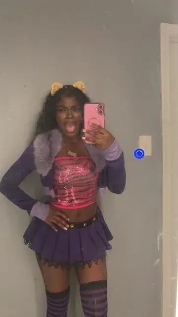 miss clawdeen wolf  #lyriccfaith #halloween 