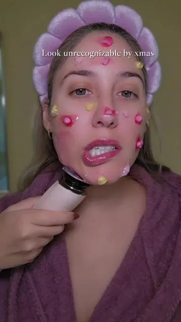 Inia flare device lifts sagging jowls,  defines cheekbones,  and infuses your expensive skincare deep into pores to help with the appearance of wrinkles. Plus it's on sale!! For a limited time sagging jowls skincare over 30 over 40 skincare ems device #tiktokshoprestock #autumnliving #creatoricons #tiktokshopfalldealsforyou #tiktokshopcreatorpicks 