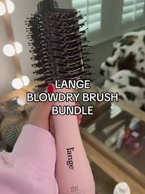So effortless & easy to use #lange #langehair #blowdrybrush #longhair #tiktokdhopcreatorpicks 