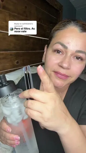 Replying to @sofi102612 este colageno en líquido es lo mejor me encanta porque sabe bien rico y todos los beneficios que tiene #liquidcollagenrenewal #liquidcollagen #colagenohidrolizado #colagenoparalasmujeres #señoralife @NatureWise 