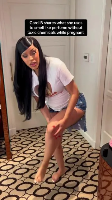Cardi is such a girl’s girl. This smells sooo good …and it sticks 😩😍 #cardib #bodyoil #herfantasybox 