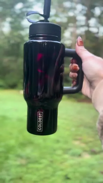 @Coldest is making it hard to choose what cup to use 😆 I’m obsessed with this one!!! #cup #tumbler #hocuspocus #tiktokshop #tiktokmademebuyit 