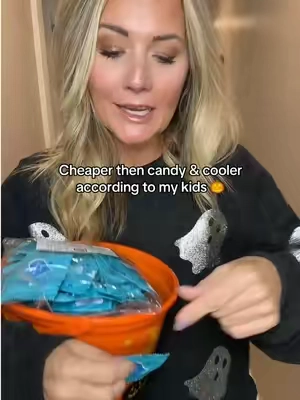 Cheaper then candy & cooler according to my kids #halloween #candyalternative #halloweencandy #trickortreat #MomsofTikTok 
